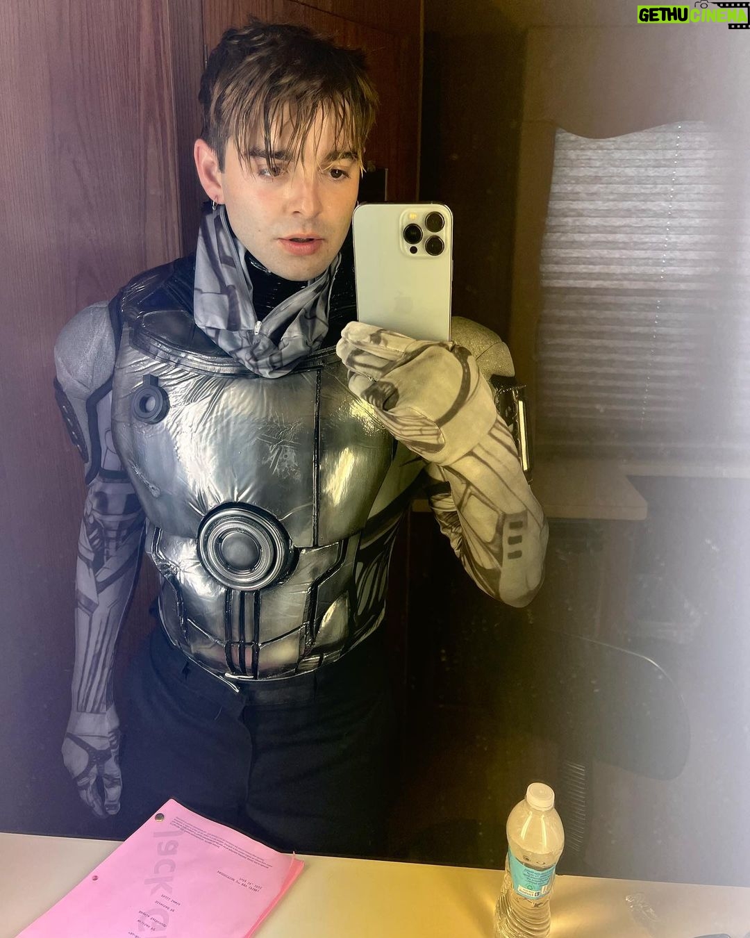 Jack Griffo Instagram - Very grateful to have been on an episode of a fantastic new show, The Really Loud House 🏡💥 Watch “Ro-Bro” tonight 🤖 @paramountplus @nickelodeon