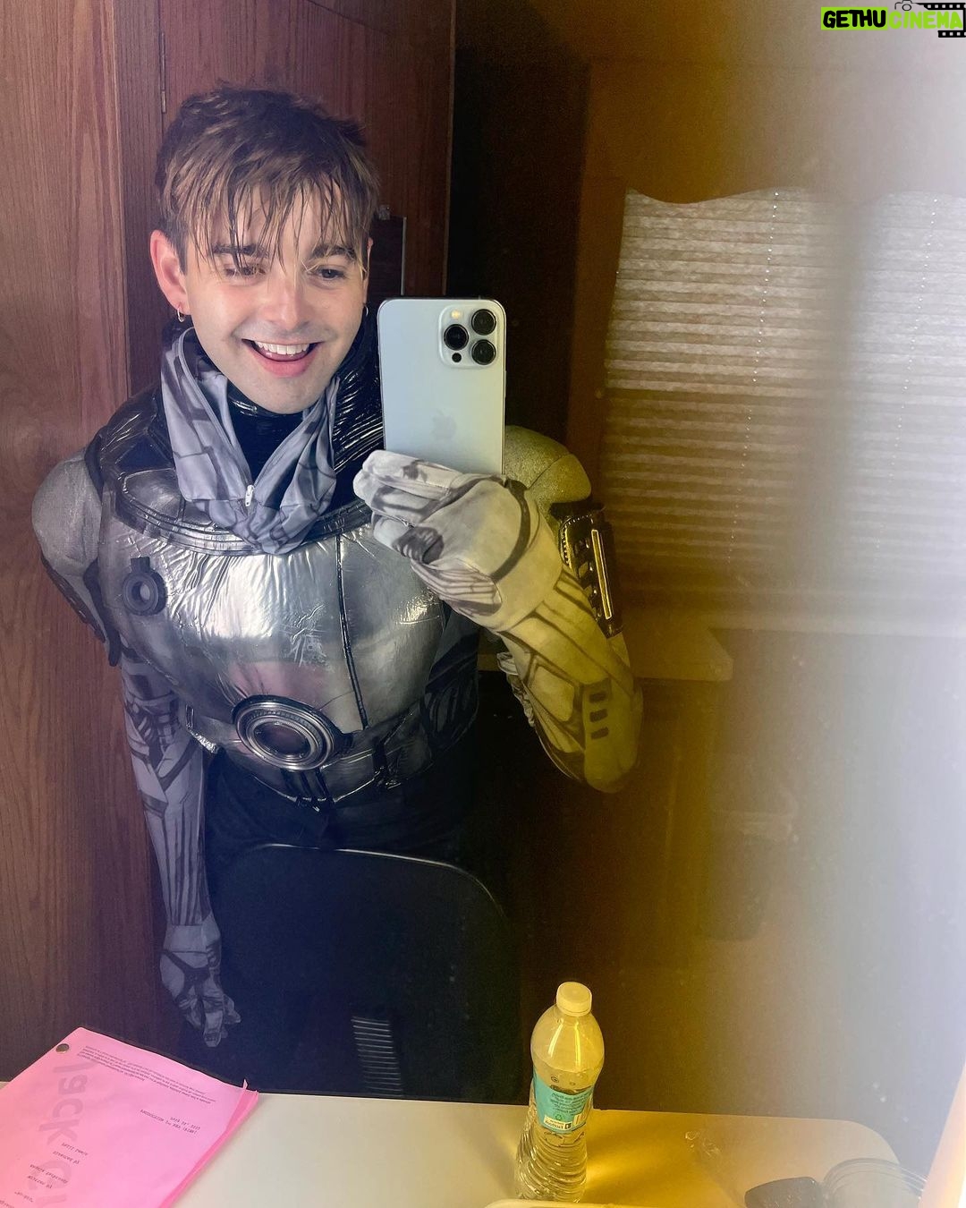 Jack Griffo Instagram - Very grateful to have been on an episode of a fantastic new show, The Really Loud House 🏡💥 Watch “Ro-Bro” tonight 🤖 @paramountplus @nickelodeon
