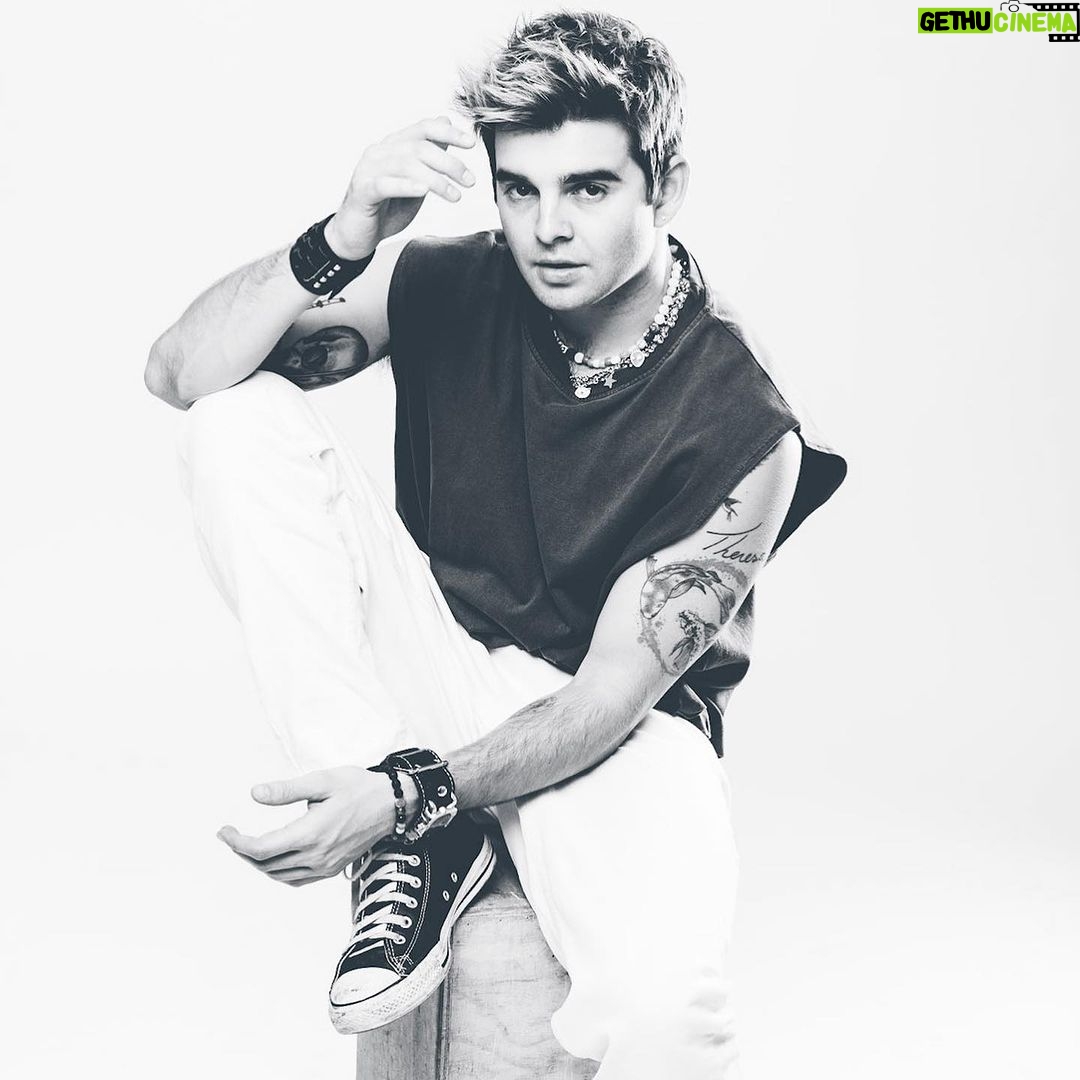 Jack Griffo Instagram - Lost // What is the measure of us? Success comes to mind. Money, influence, followers, works, morality.. Perception is so tangible and real for my generation. But it isn’t real, is the thing. What’s going on inside, that has to be the measure. Am I showing up, treating myself fairly? Am I improving my relationships? Life is uncertain. The only thing I’m sure of is that it’s not going to last forever. But would any of it be any fun at all if I knew exactly what was going on and where we’re all heading? Get lost in it. All my love, wherever you are today. 🩶