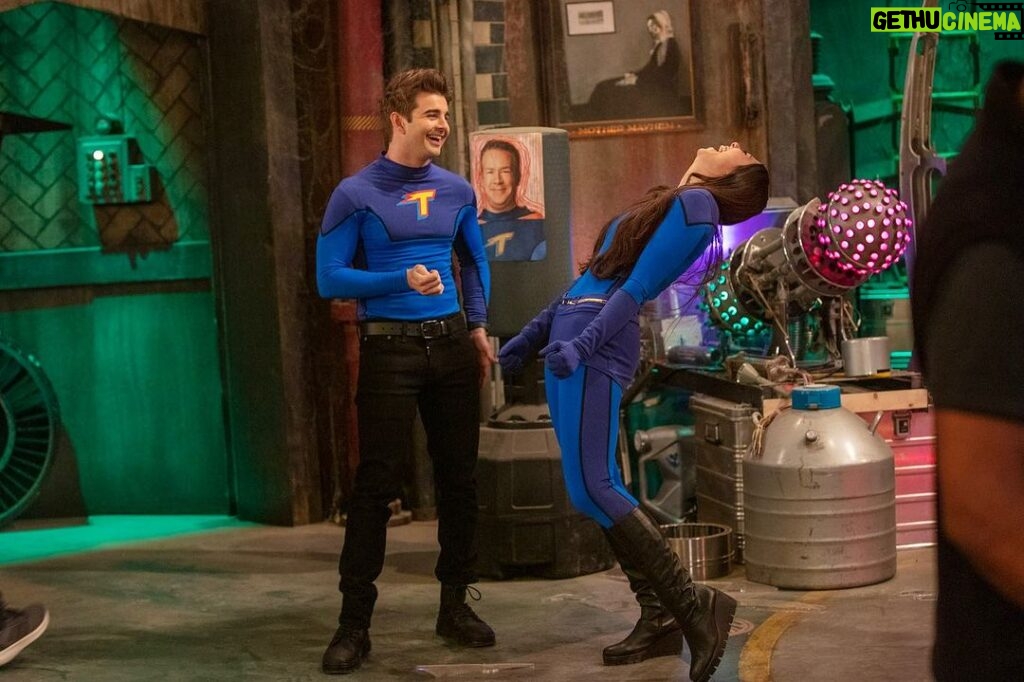 Jack Griffo Instagram - Enjoy The Thundermans Return right now, only on Nick and Paramount +⚡️🩵