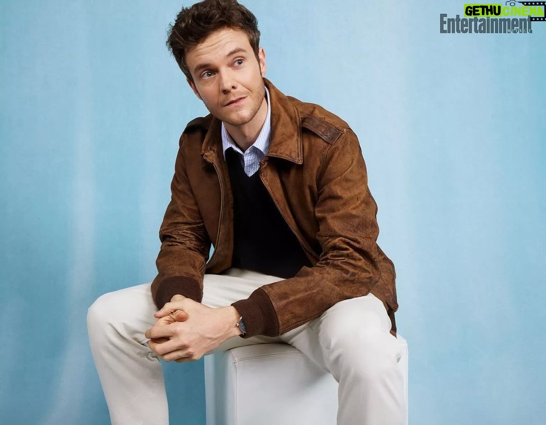 Jack Quaid Instagram - We FINALLY got to talk about #MyAdventuresWithSuperman in public! Thanks @scadtvfest for the mid-week weekend. #superman #clarkkent #loislane #jimmyolsen #scadtvfest