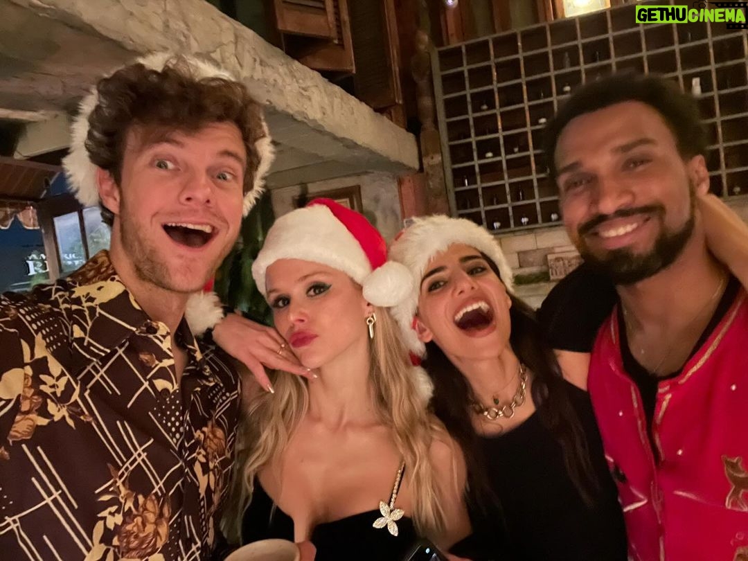 Jack Quaid - 206.3K Likes - Merry Merry, mutha fuckas! 🖕🏻