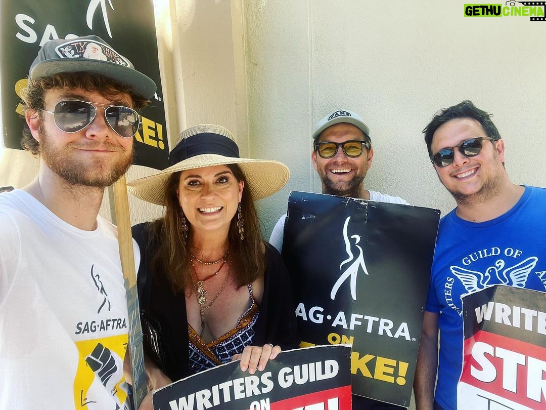 Jack Quaid Instagram - Still here. Prepared to be here a lot longer if we have to. Get your shit together, AMPTP. #sagaftrastrong #wgastrong
