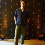 Jack Quaid Instagram - #ad Oh hello! I got to live my childhood dreams and play Assassin’s Creed Mirage before launch at @Ubisoft San Francisco this week. It’s unreal, y'all are going to love it. I can’t wait to see how the rest of the game unfolds. Make sure to check it out on October 5th! #AssassinsCreed 👍🏻