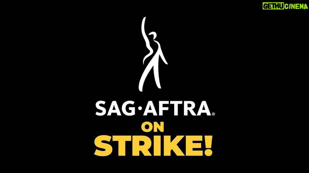 Jack Quaid Instagram - 🎭If we must strike… THEN WE SHALL STRIIIIIIIKEEEEEEE!!! #sagaftrastrong