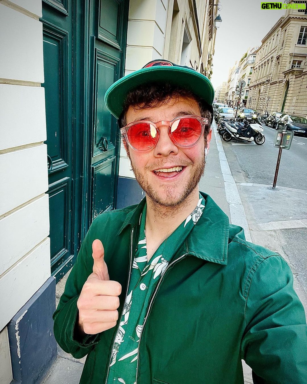 Jack Quaid Instagram - Paris, and I mean this with all sincerity, Oui👍🏻🇫🇷