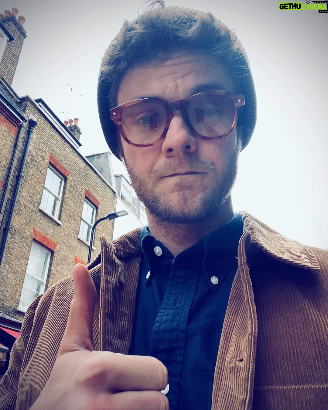 Jack Quaid Instagram - London, and I mean this with all sincerity, Oi. 👍🏻🇬🇧