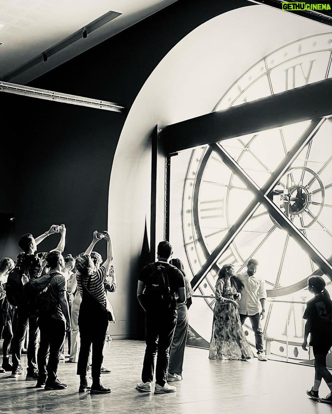 Jack Quaid Instagram - Paris, and I mean this with all sincerity, Oui👍🏻🇫🇷