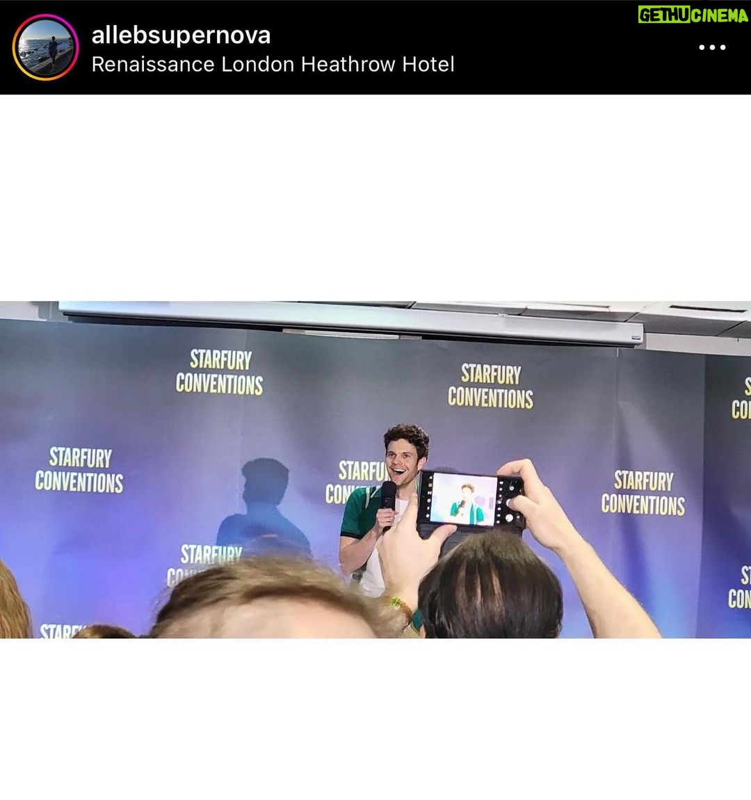 Jack Quaid Instagram - 💥Thank you so much, VoughtCon!!! What an incredible weekend with the kindest, most amazing fans on the planet. Shout out to @starfuryevents for bringing us out! We’ll be back!!! #Voughtcon #theboys
