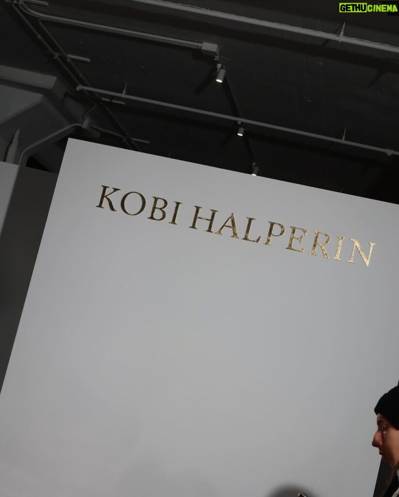 Jackie Aina Instagram - my #nyfw trip lasted literally a BLINK 🤣 but the highlight fa me was the DEF @kobihalperin show! lots of creams, warm ivories, tweeds and then blacked out leathery and sparkly edges to the collection. absolutely stunning, classy, timeless, werk wear, play wear, slay wear! thank you for having me and dressing me 🥂 #kobihalperin
