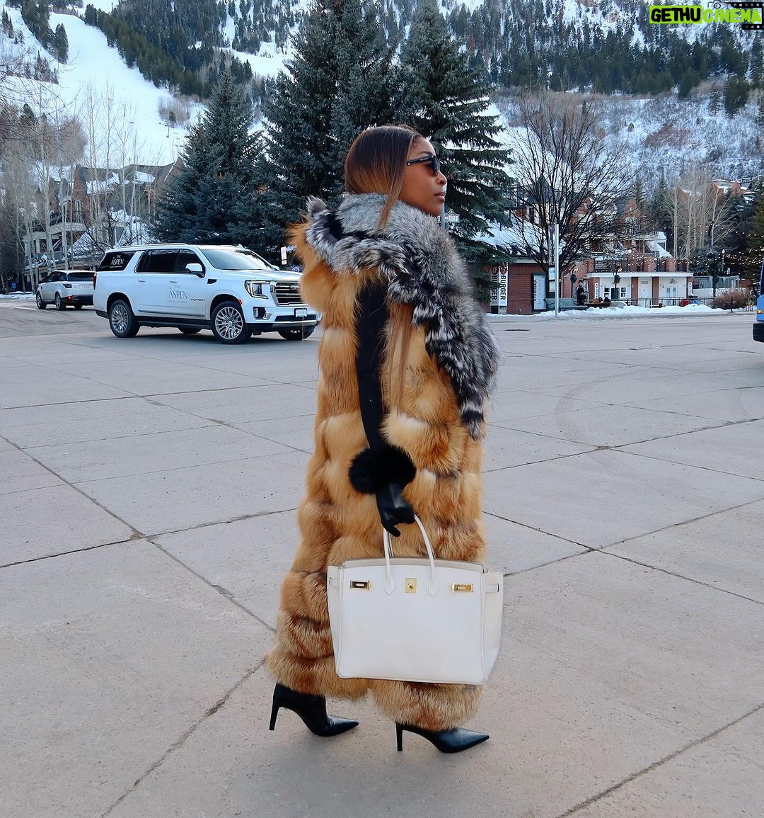 Jackie Aina Instagram - looking good heals me, spiritually floor length vest: @thefurandleathercentre