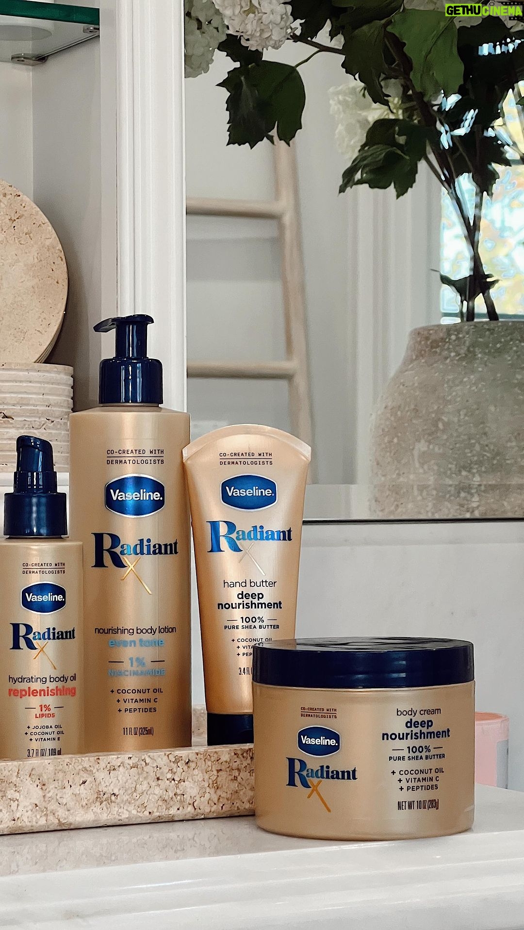 Jackie Aina Instagram - keeping my skin glowing with @vaselinebrand Radiant X line ✨✨✨ link in bio #vaselinepartner