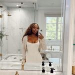 Jackie Aina Instagram - my fave look I’ve styled this season 😍 #dinnerootd