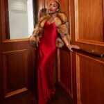Jackie Aina Instagram - for Christmas I am no longer allowing people to just experience me and offer nothing in return, cheers 🤭 🥂🎄