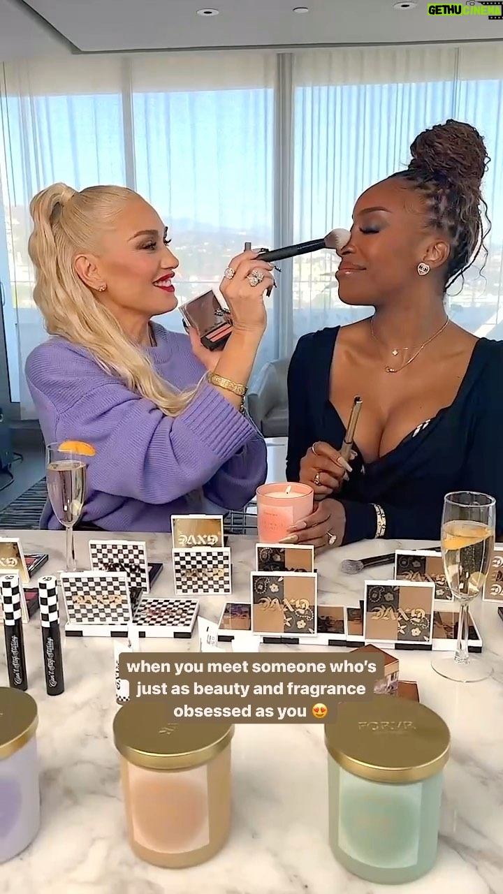 Jackie Aina Instagram - @gwenstefani is such a girls girl ugh! I love when I meet someone who’s just as iconic in person as they are in media 🫶🏾🤎😍 @forvrmood @gxvebeauty