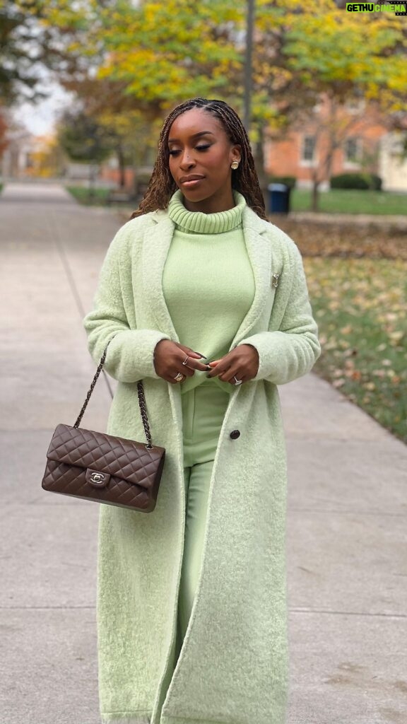 Jackie Aina Instagram - lately I’ve been doing a lot of public speaking which has been really cool! this was what I wore to speak at Miami University in Oxford Ohio. #outfitoftoday #ootds #chanelclassicflap #lafayette148