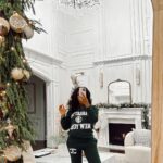 Jackie Aina Instagram – Cannot wait for my house to look like this again in a few weeks 😍🎄🤶🏾🎅🏾