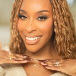 Jackie Aina Instagram - Foundation WHERE? right there 😍 the @aboutfacebeauty The Performer Skin-Focused foundation is stunning! Available at @ultabeauty #afpartner