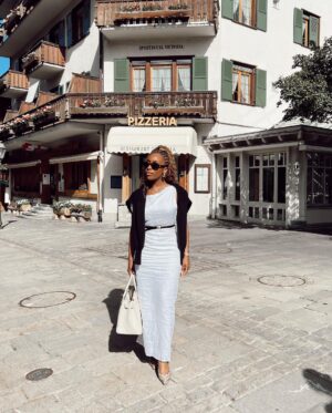 Jackie Aina Instagram - traveling to them places where people be yodeling