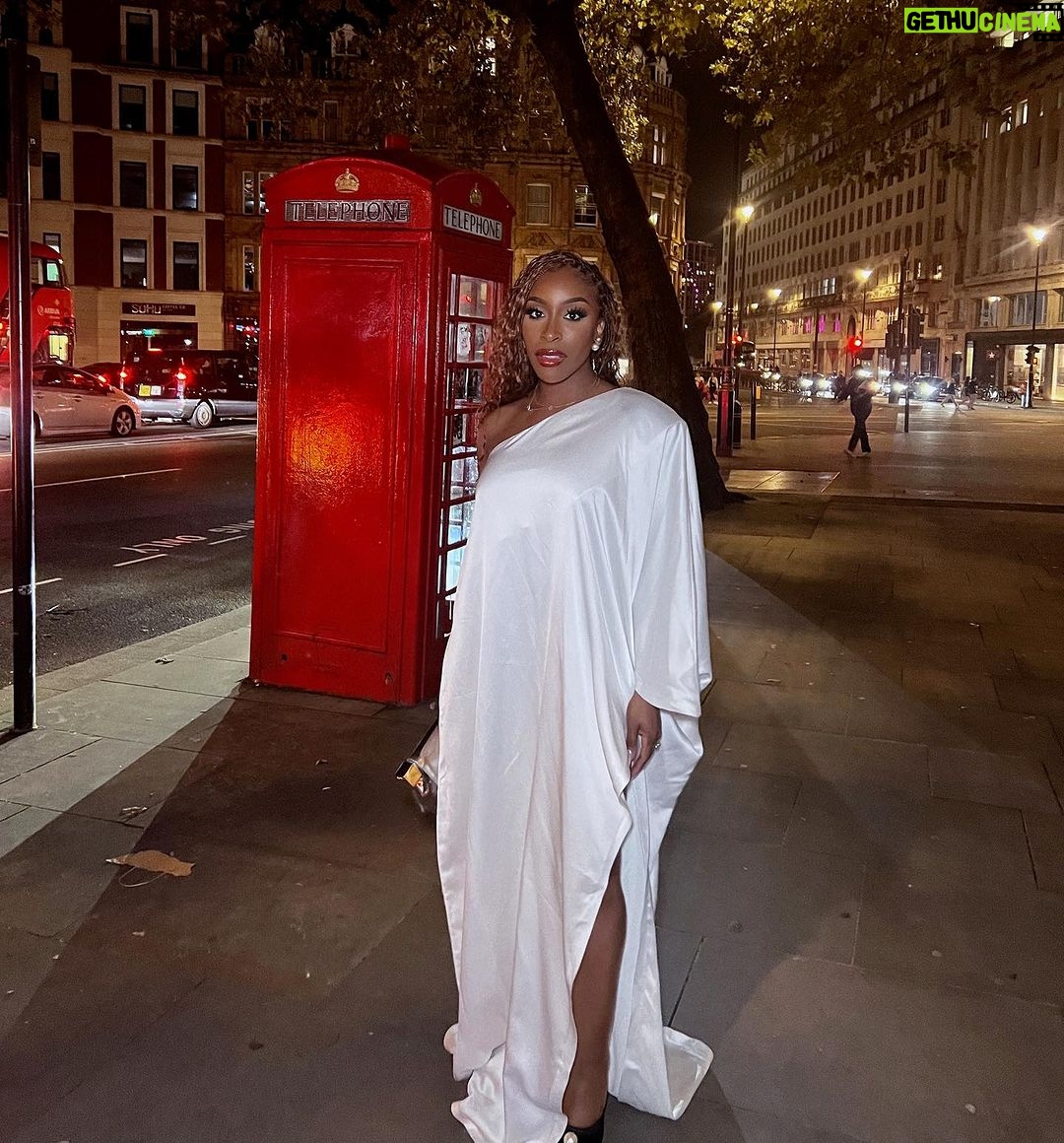 Jackie Aina Instagram - you can wear the same shoes but you can’t step like me Covent Garden