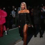 Jackie Aina Instagram - a collection I’m ALWAYS excited to see, thank you for having me @sergiohudson @sergiohudsoncollection thank you SO MUCH @parischea for the @alexisbittar bag and jewelry 😘 #nyfw #sergiohudson #sergiohudsoncollection 📷 @nishajohny 🫶🏾