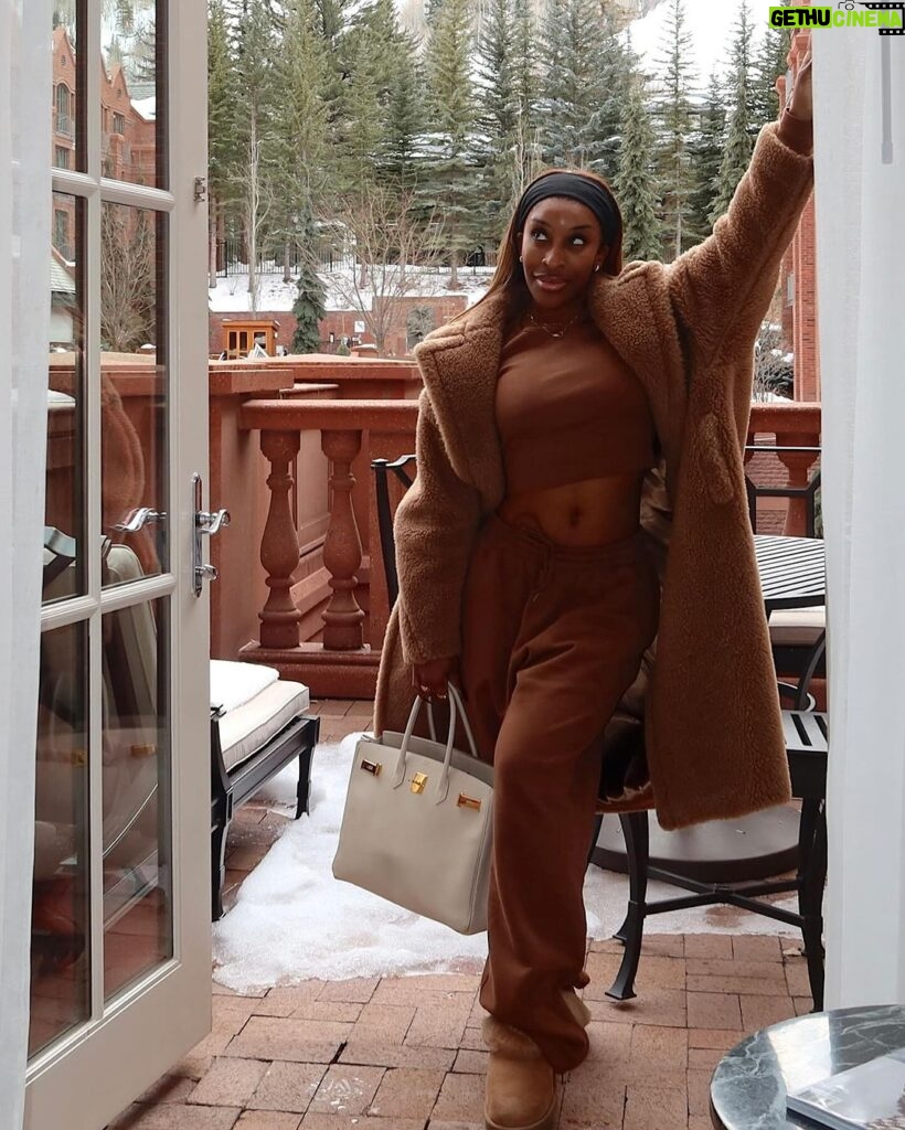 Jackie Aina Instagram - traveling to them places where mfs got heated driveways 😩😭🤣 The St. Regis Aspen