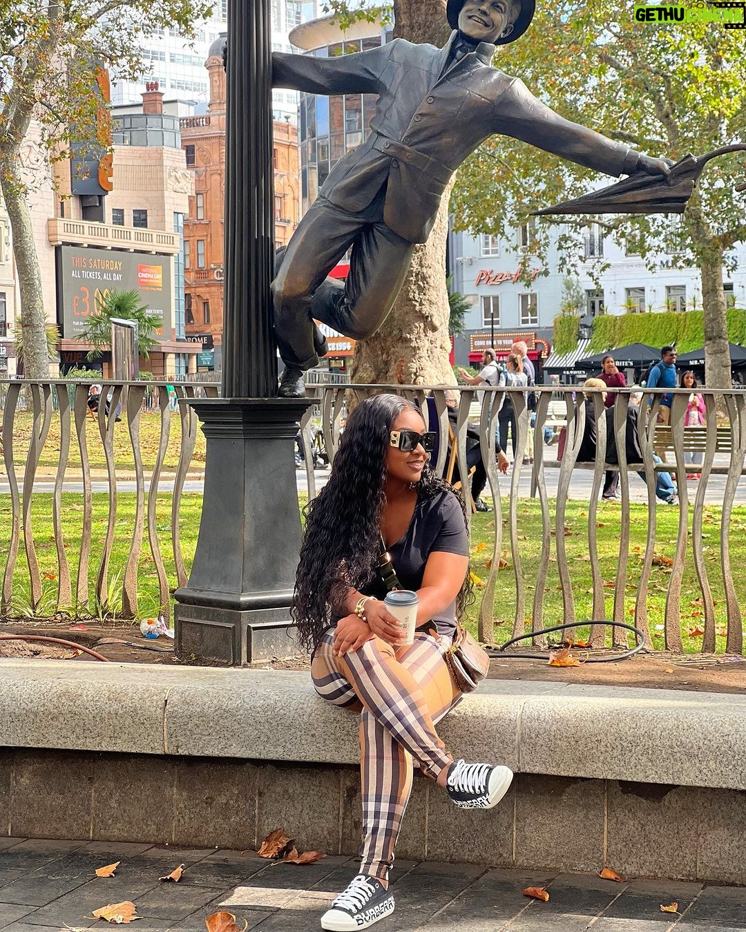 Jackie Appiah Instagram - Stay focused, work hard, and make those dreams a reality. You've got this💪✨ #MotivationMonday"