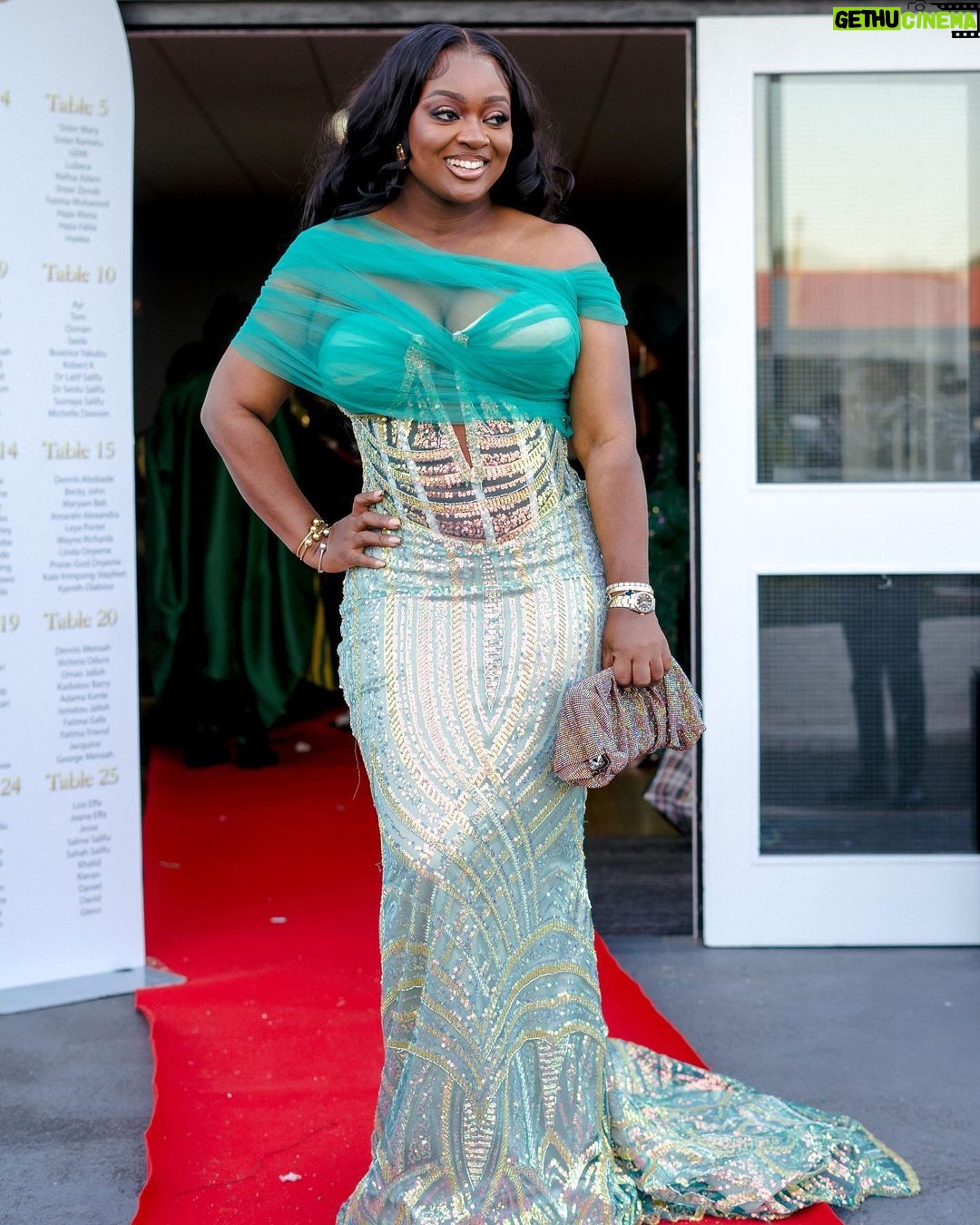 Jackie Appiah Instagram - Partying it up in London for this amazing wedding! Love is in the air ππ Dress @yoli_koomson Styled by @bveystyling Bag @benedettabruzziches Bag available at @vivaboutiquegh #WeddingGuest #LondonVibes"