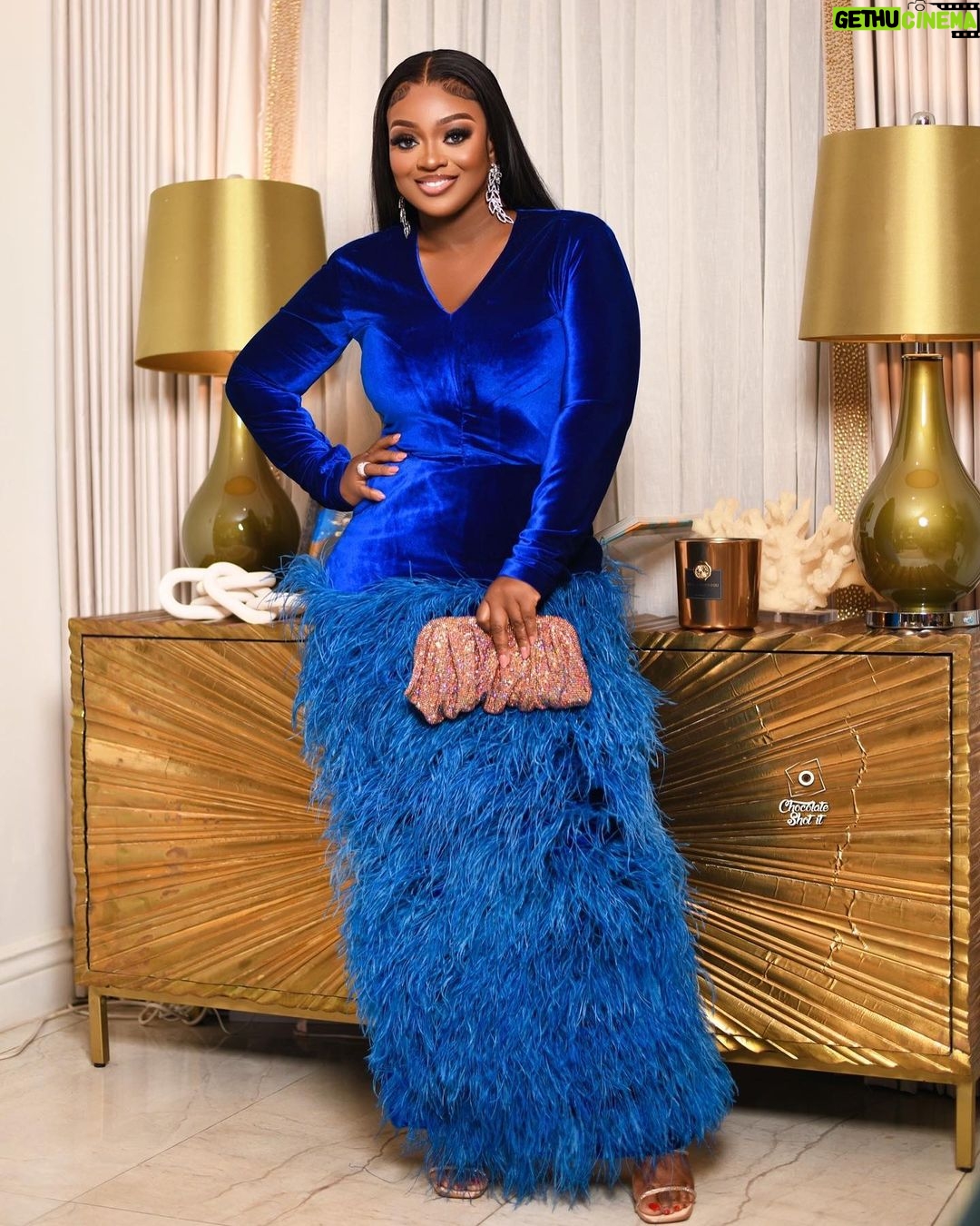 Jackie Appiah Instagram - Last night I was deeply grateful and proud to receive the Excellence in Creative Arts award at the @glitzafrica.hq Ghana Women of the Year ceremony. Thank you to @glitzafrica.hq for organizing this event that empowers and celebrates women. Styled by @bveystyling Earrings @sparkles_jewellerygh Hair by @shika_hairgh Hair styled by @p.n.d_styles_it Bag @vivaboutiquegh Makeup @nancyblaq Dress @styletemple Picture @chocolate_shot_it