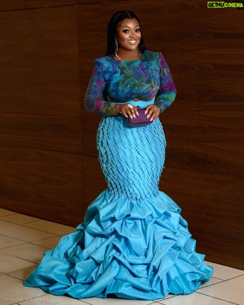 Jackie Appiah Instagram - AMVCA CHRONICLES Dress @duabaserwa Creative Director @sachaokoh Styled by @bveystyling Makeup @bare2beauty Hair @prikelshairltd Accessories @sparkles_jewellerygh Bag @vivaboutiquegh @bottegavenetaworld Picture @photokulture #amvca9 #amvca2023 #amvca @africamagic