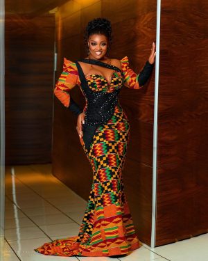 Jackie Appiah Instagram - Repping for the motherland to the opening of the AMVCA Cultural Night the rich cultural heritage of the Ashanti Region of Ghana spoken through Kente. 
Kente @goba_kente 
Dress @yoli_koomson 
Hair @prikelshairltd 
Styled by @bveystyling 
Accessories @sparkles_jewellerygh 
Makeup @bukolastouch_ 
Picture @photokulture 

@africamagic 
#amvca9culturalday 
#amvca9