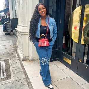 Jackie Appiah Instagram - Good food, great company, and endless laughter. The other night was a night to remember with the beautiful @toseen21 and @berylamaraigbe 

! 🍽️😂 #GirlsDinner #MemoriesMade #sheeshlondon 
 Styled by @berylamaraigbe 
MUA @venus_valaron 
Personal Shopper @byroyaleuk 
Hair @prikelshairltd 
Restaurant @sheesh_uk