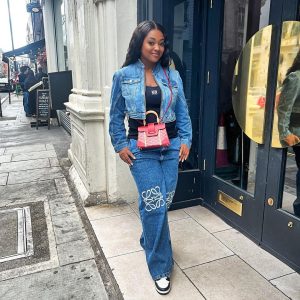 Jackie Appiah Instagram - Good food, great company, and endless laughter. The other night was a night to remember with the beautiful @toseen21 and @berylamaraigbe 

! 🍽️😂 #GirlsDinner #MemoriesMade #sheeshlondon 
 Styled by @berylamaraigbe 
MUA @venus_valaron 
Personal Shopper @byroyaleuk 
Hair @prikelshairltd 
Restaurant @sheesh_uk
