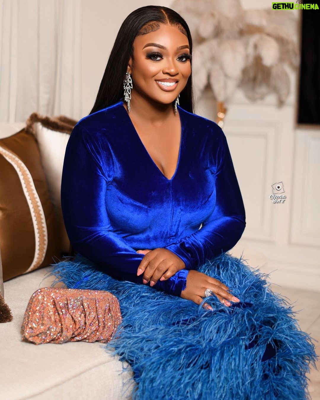 Jackie Appiah Instagram - Last night I was deeply grateful and proud to receive the Excellence in Creative Arts award at the @glitzafrica.hq Ghana Women of the Year ceremony. Thank you to @glitzafrica.hq for organizing this event that empowers and celebrates women. Styled by @bveystyling Earrings @sparkles_jewellerygh Hair by @shika_hairgh Hair styled by @p.n.d_styles_it Bag @vivaboutiquegh Makeup @nancyblaq Dress @styletemple Picture @chocolate_shot_it