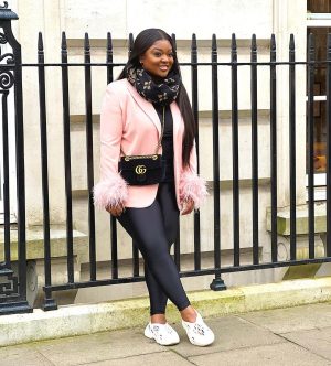Jackie Appiah Instagram - alright stop collaborate and listen
Hair @shika_hairgh 
Styled @bveystyling 
Makeup @venus_valaron