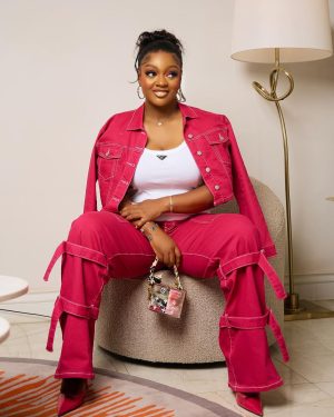 Jackie Appiah Instagram - May your dreams take flight and your wishes come true. Happy New Year and welcome to 2024.

MUA @chelseablaq_ 
Styled by @bveystyling 
Picture @phlashstudios_ 
Hair @thebeautyplush