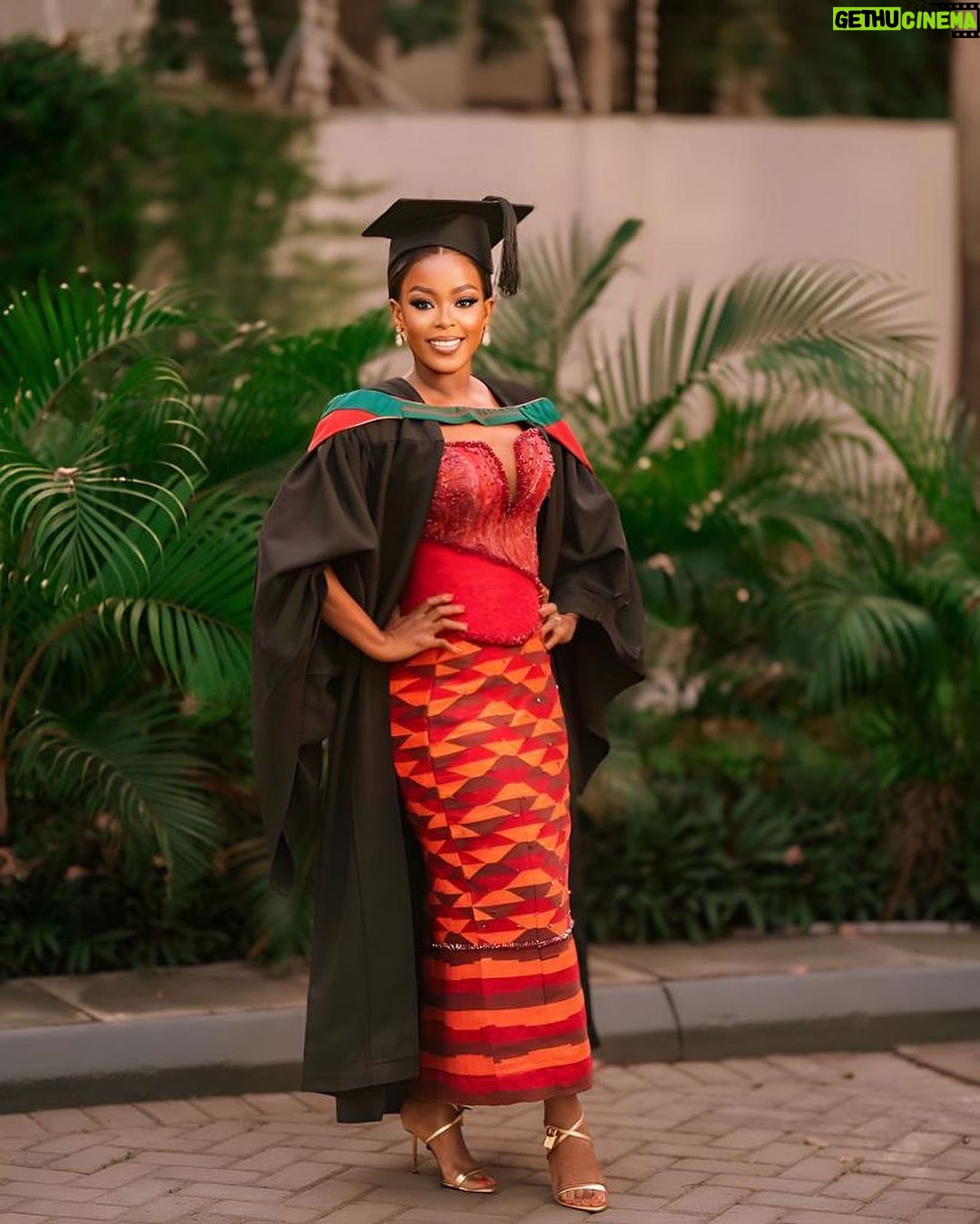 Jackie Appiah Instagram - Congratulations on your well-deserved success. @j.o.e.l.l.e.n Caps off to you, my graduate 👩🎓