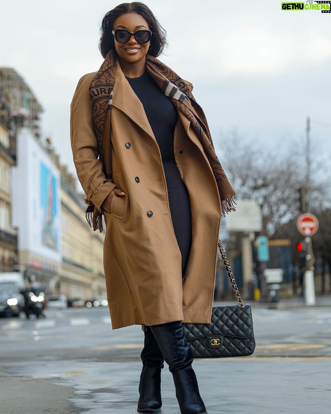 Jackie Appiah Instagram - In Paris, every street is a runway. Makeup @tbeauty_pro Picture @kumi_andrew_01 Hair @rosietheglamfactory Styled by @bveystyling Coordinator @darlenebk Personal shopper @stylebyfef_woman