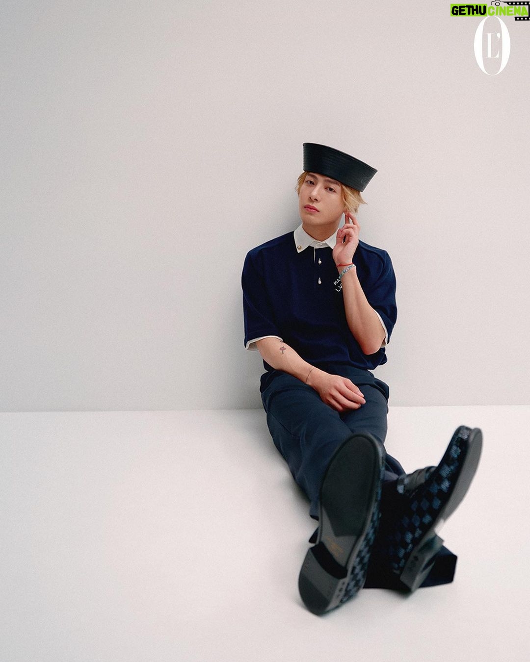 Jackson Wang Instagram - @lofficielhongkong 1st cover