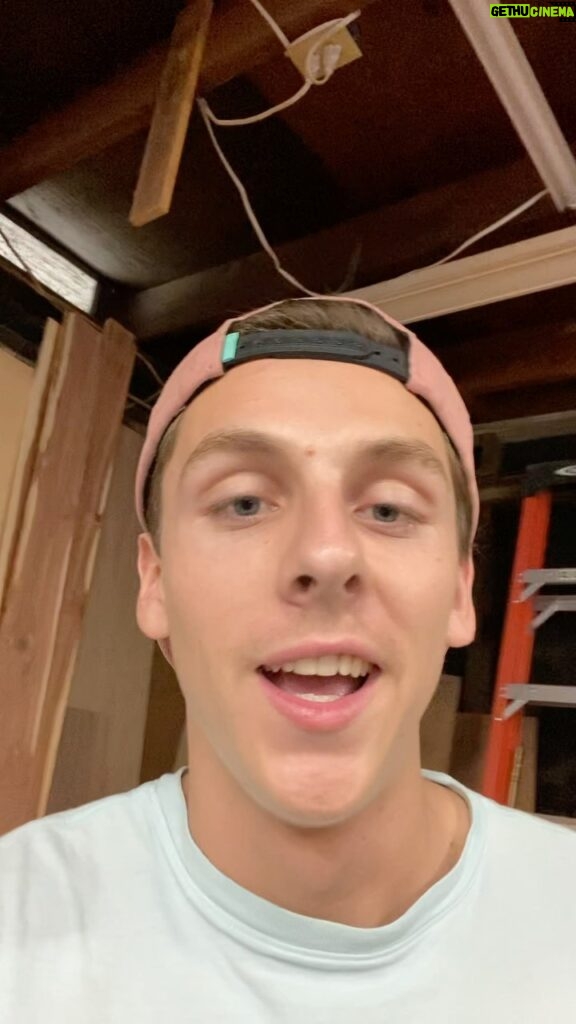 Jacob Bertrand Instagram - Gobi is a Drug and Alcohol Intervention app that’s completely free. It makes it easy to have the real conversations about drug and alcohol abuse. @gobi_support