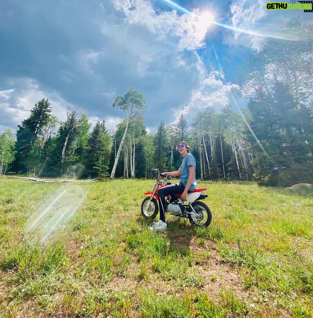 Jacob Bertrand Instagram - My mama surprised with a trip to go visit hiro and miss jahnelle in colorado. Cant tell you how fricken awesome this week was. I FINALLY took hiro down. Albiet i used some unorthodox moves, he tapped. Not me. Thanks mama for settin this up and hiro and miss jahnelle for being cool parents for a week and letting me skip ALL my hw :) jkjk school is importanté. Somewhere in Colorado