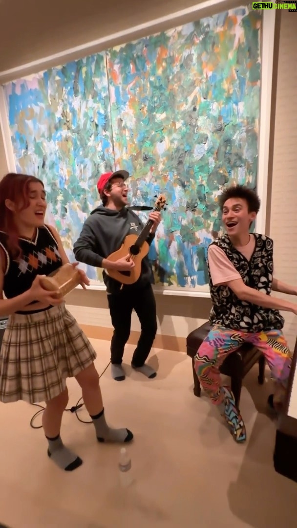 Jacob Collier Instagram - Wherever I Go (popcorn shaker + U Bass edition)