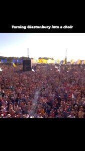 Jacob Collier Instagram - @glastofest - 30,000 strong. A moment I will never forget ❤️‍🔥 Glastonbury Festival