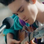 Jacob Collier Instagram – The Sun Is In Your Eyes from a verdant @hollywoodbowl afternoon ☀️ I’ll be playing a show here on September 13th with the @laphil which I still can’t quite believe. COME !!!