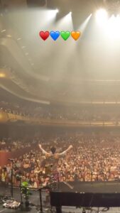Jacob Collier Instagram - The audience choir in Singapore last night ♥️🤍 It doesn’t matter where you go - human beings sound so beautiful. Esplanade, Singapore