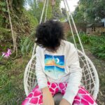 Jacob Collier Instagram - FRESHEST MERCH FOR YOU! A ‘Never Gonna Be Alone’ flash sale. Link in story 🧤