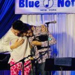 Jacob Collier Instagram - To duel three back-to-back sets in improvised duet with @christhile was like opening ten years worth of Christmas presents in one go. The love I have for Chris is inarticulable… a fiercely open-hearted mastermind with an irreverent touch of gold. Thank you @bluenotenyc for hosting our shenanigans and to all of you who came along to partake. Let’s do it again soon!!!! Blue Note New York