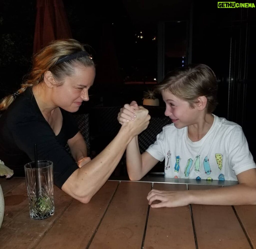 Jacob Tremblay Instagram - Arm wrestling my old co-worker aka my bestie aka Captain Marvel...she won of course...I did give her all my strong ya know... 😉 💪#reunited @BrieLarson #sheismysuperhero