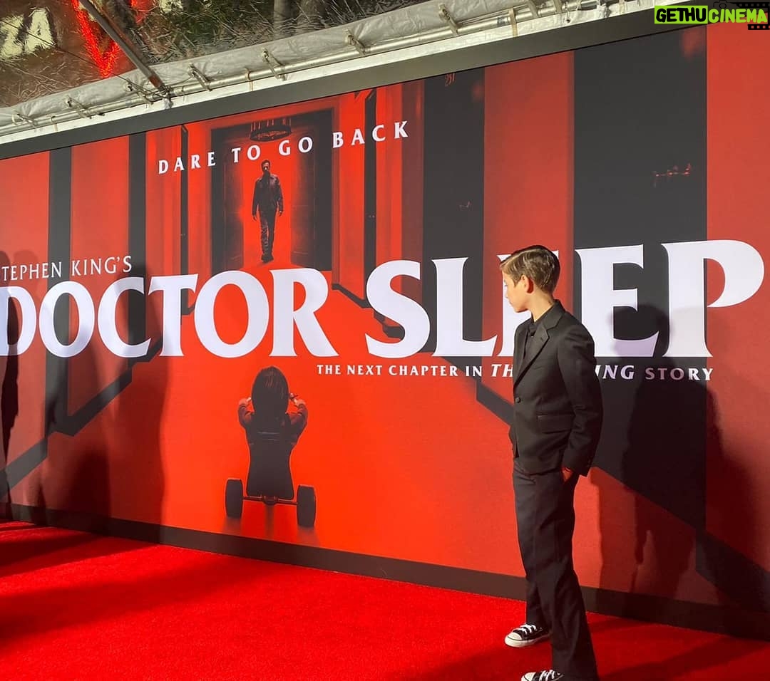Jacob Tremblay Instagram - @DoctorSleepMovie premiere... I can't wait for you all to see what my friend Mike Flanagan has done with Stephen King's incredible story, #DoctorSleep! π± Sincerest thanks to @StarBurleigh @KCFee ββ€. Regency Village Theatre