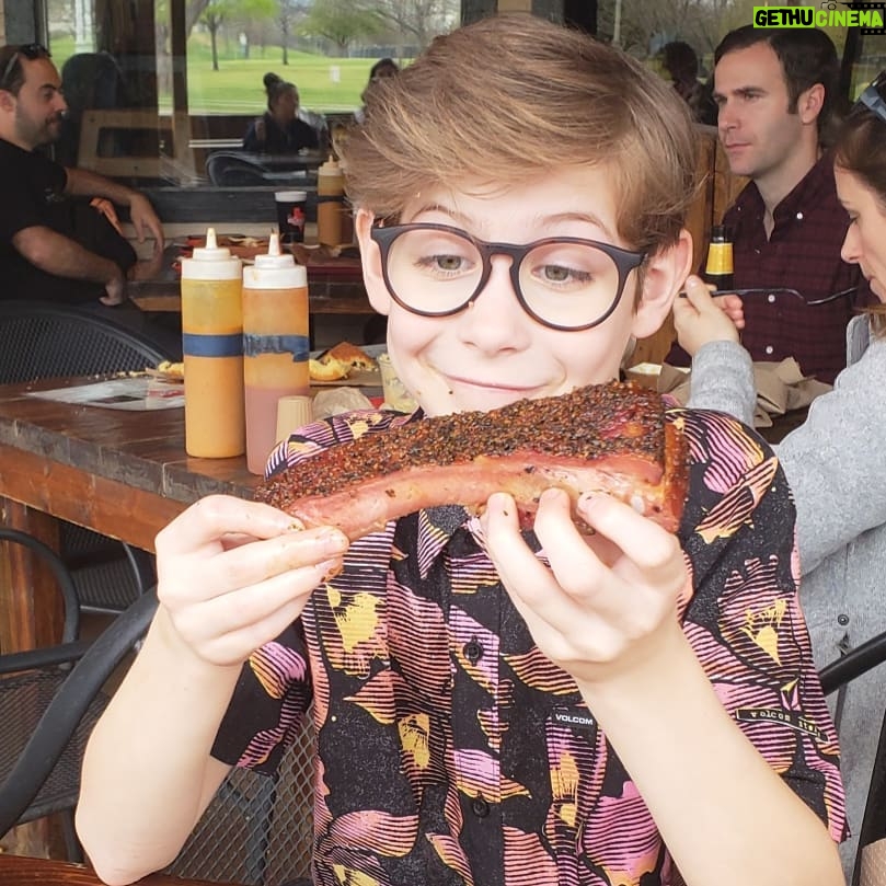 Jacob Tremblay Instagram - @SXSW Thank you for the warm reception! My first time in Austin was a blast & the ribs were amazing! #GoodBoysMovie 🤠✌